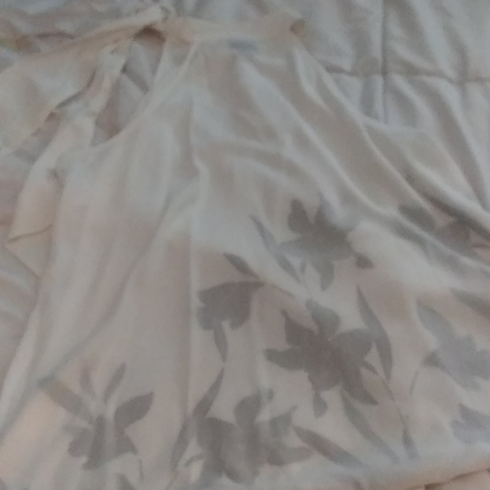 Sheer blouse - Picture 4 of 4